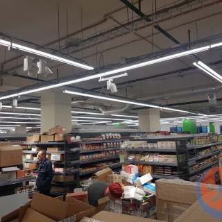 фото "X5 Retail Group". Супермаркет "Перекресток" в Сызрани на 50 лет Октября  #323